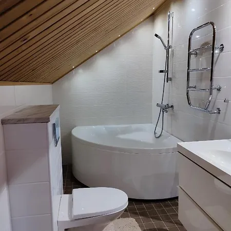 Arctic Circle Private 2Nd Floor Suite And Balcony Rovaniemi Eksteriør billede