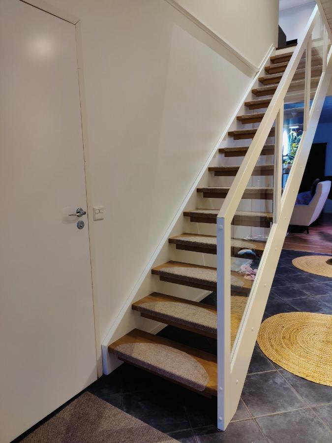 Arctic Circle Private 2nd Floor And Balcony Lejlighed