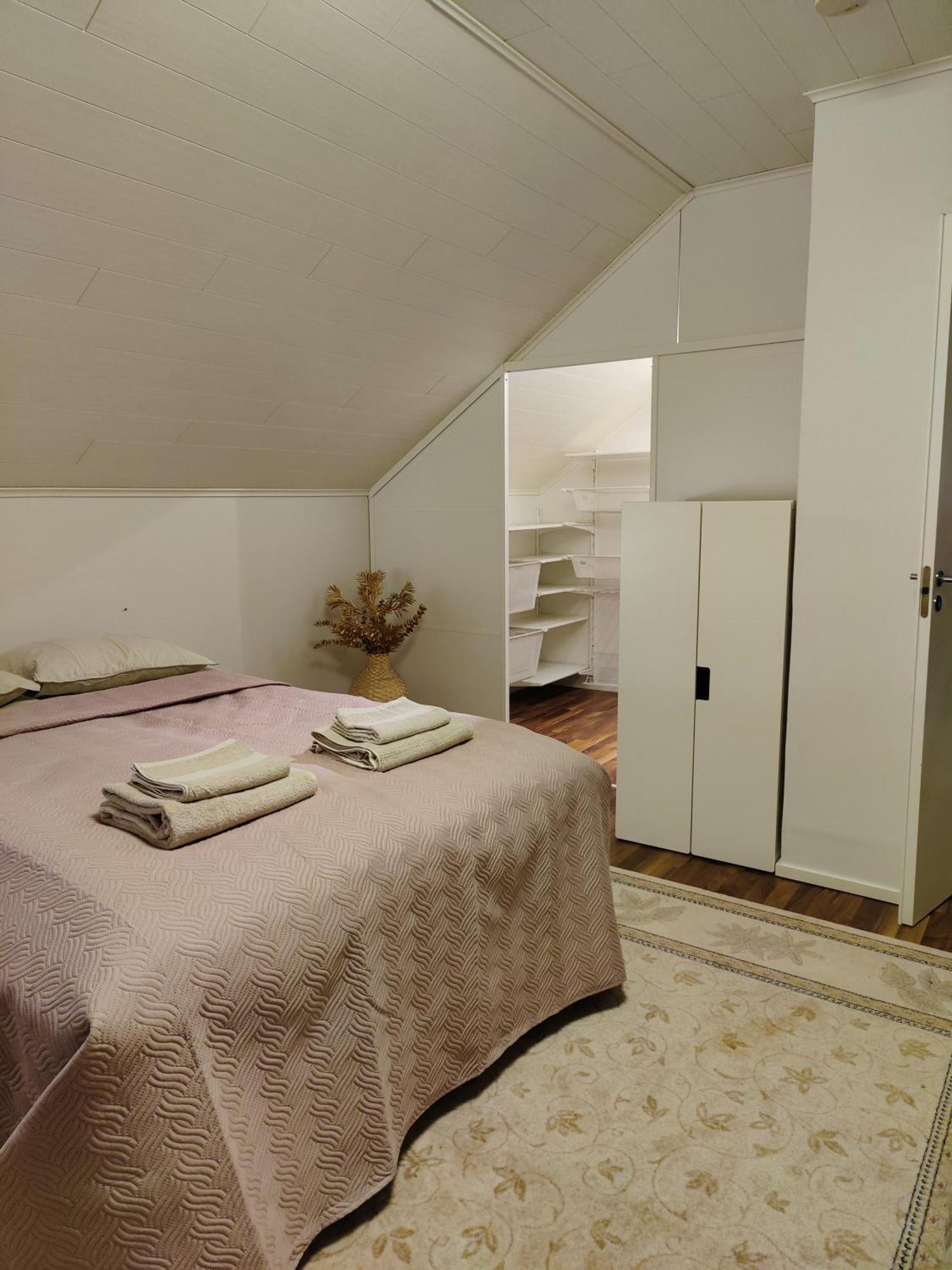 Arctic Circle Private 2nd Floor And Balcony *